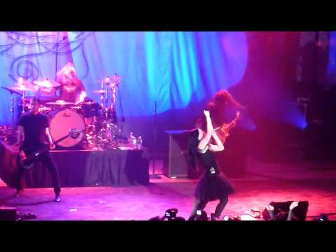 Evanescence What You Want Live War Memorial Auditorium Nashville 0817 