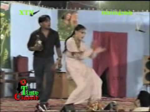 MUJHE NOLAKHA MANGWA DE
