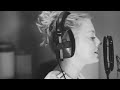 Astrid S Paper Thin Live images Astrid S Paper Thin Live
