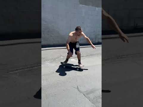 Cal Ross does wall ride on said wall #pizzaskateboards