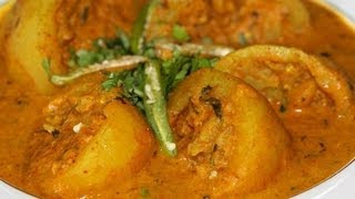 Stuffed dum aloo (Stuffed baby potatoes cooked in red curry) by crazy4veggie.com Stuffed dum aloo (Stuffed baby potatoes cooked in red curry) by crazy4veggie.com