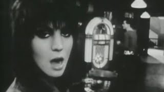 Watch Joan Jett I Love Rock N Roll video