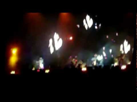 19: Depeche Mode - Master and Servant (Multicam, Live at the TW Classic Festival in Werchter, '09)