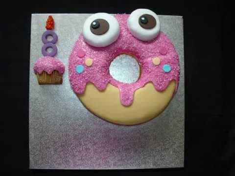 Oddie Moshi Monster Fondant Cake