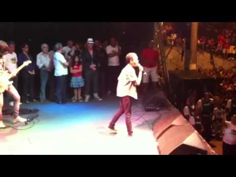 Jotta A. cantando Agnus Day na Marcha...
