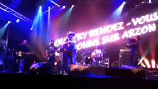 Watch Aaron Watson East Bound And Down Live video