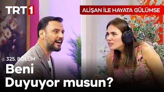 Dudak Okuma Oyununda Eğlenceli Anlar Buse Tektaş Ve Alişan Yarışıyor