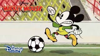 O Futebol Clássico Mickey Mouse
