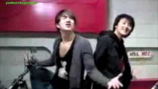 Watch Ukiss Binggeul Binggeul round And Round video