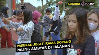 Para Gadis Abg Joget Saling Serempet Di Jalanan Bersama Nasroel Lagu Bisoq Botol Irama Dopang