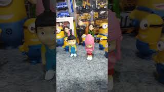 Agnes, Edith, Margo & Gru Fun With The Minions