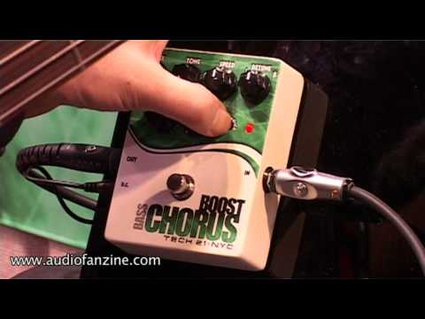 Tech 21 Bass Boost Chorus & VTBass 1669 Video Demo [NAMM 2011]