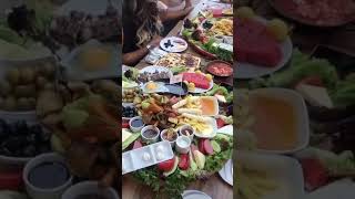 Gündüz Sabah Kahvaltı Snap Özür Di̇leyerekten Arkadaşlar Nasil Vi̇deolar Gelsi̇n Yorumda Beli̇rti̇n