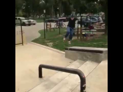 Damn @swanky_levi_collick we hope your ok 🙌🏻 #hallofmeat | Shralpin Skateboarding