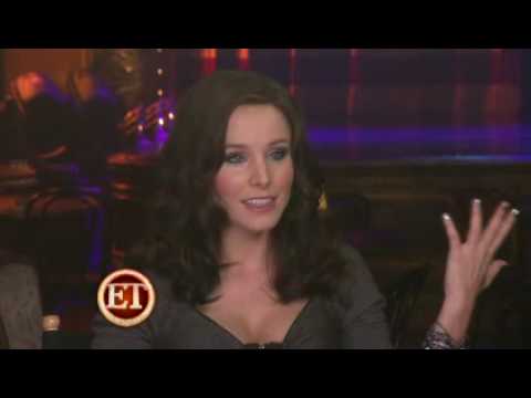 Interview with Cher Christina Aguilera Kristen Bell Julianne Hough 