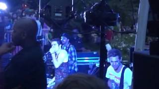 Watch Walk The Moon Teteatete video
