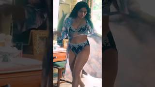 Wamiqa Gabbi Hot Dance