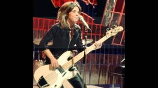 Watch Suzi Quatro Get Back Mamma video