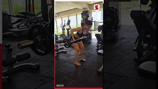 Dhanashree Verma Doing Gym Workout Skshowbiz