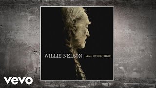 Watch Willie Nelson The Wall video