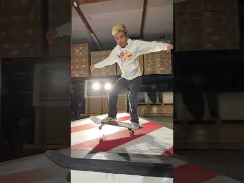 Skate night’s ‼️👍🏽 #skateboardingisfun #skatelife #skateclipsdaily #skateboarding #doakickflip
