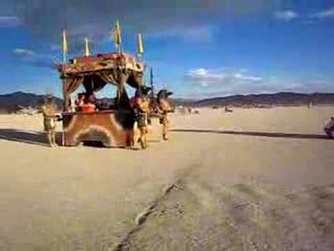 Burning Man 07 -Egyptian art