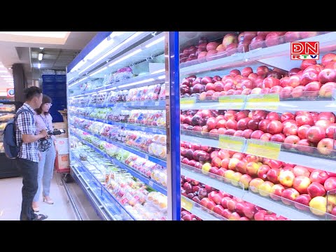 Cửa hàng trái cây nhập khẩu với thử thách “kích cầu”