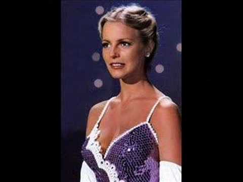 This is a photo slideshow of Cheryl Ladd a truly lovely lady