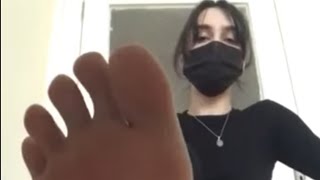 Sahibe Nazlı Sana Ayağını Yalatıyor Seni Aşağılıyor
