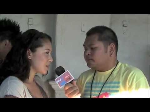 Julius Santos Chills w/ Youtube Sensation Kina Grannis @ ISA