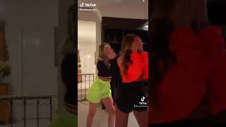 Sarışın Liseli Turk Kızı Twerk Show Yapıyor3