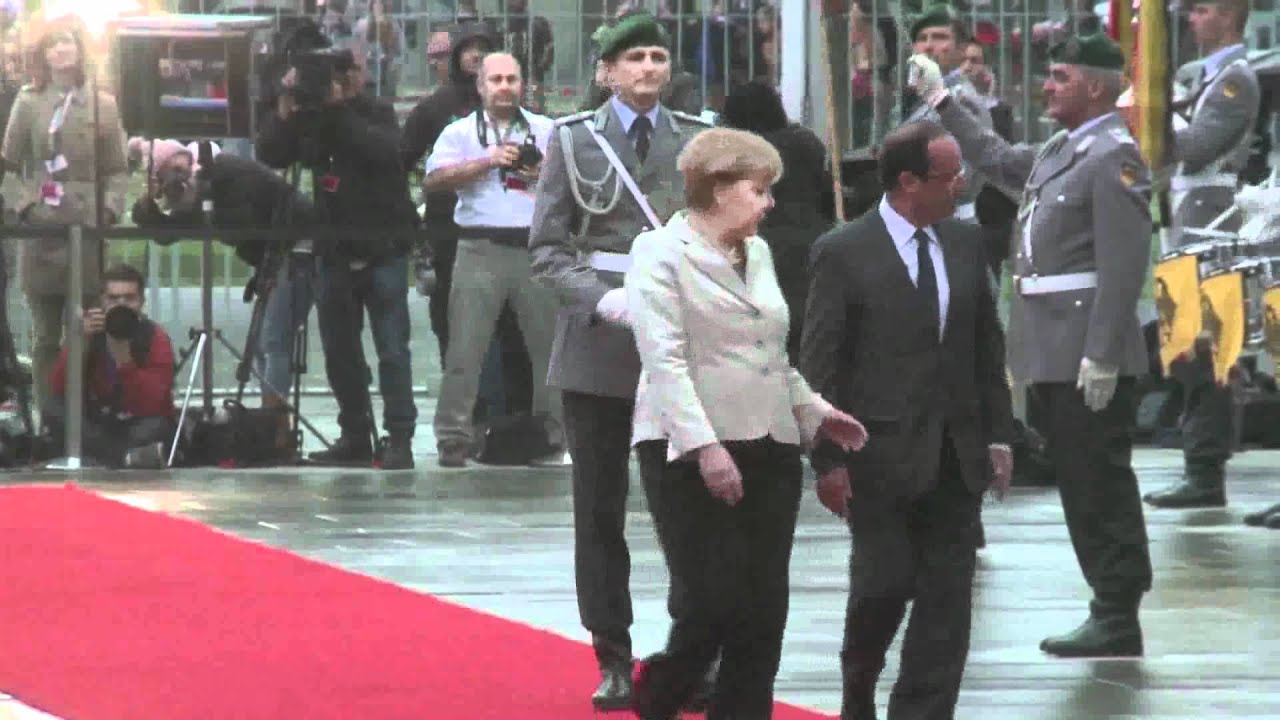 rencontre hollande merkel tapis rouge