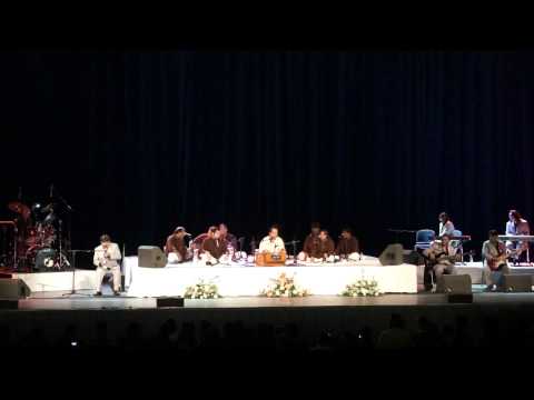 Rahat Fateh Ali Khan - Aaj Din Chadheya Live in Frankfurt 19...