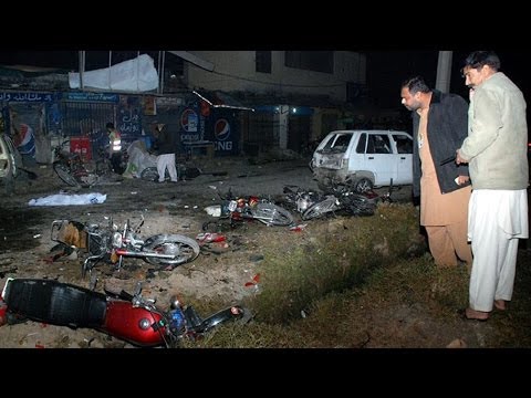 At least 14 killed in Pakistan mosque blast - WorldNews