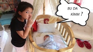 Masal Yeni Doğan Bebeğe Bakıyor İşi Bu Sefer Daha Zor! Kids Pretend Play Taking 