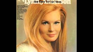 Watch Lynn Anderson Hello Darlin video