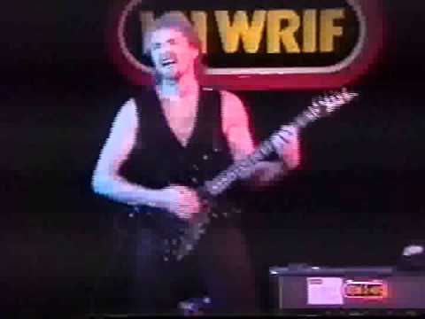 Live cyber Jam with Motley Crue. fan plays live with band.
