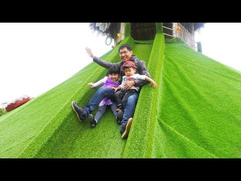 Trò Chơi Cầu Trượt Cỏ ♥ Bé Bún – Bé Bắp ♥