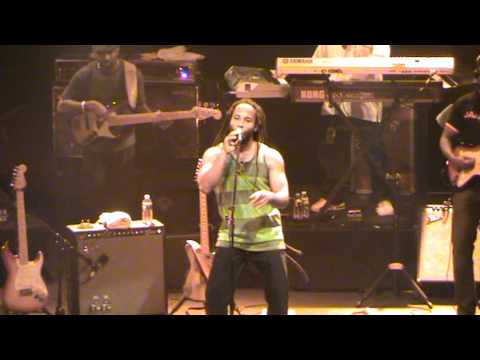 Ziggy Marley - Tomorrow people (Live Paris la Cigale 2011)