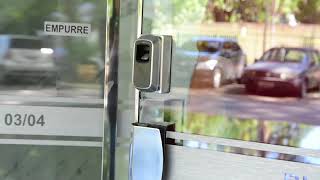 Fechadura Eletroímã especial SONAR modelo NoTouch para porta de vidro abre para dentro, com botoeira interna com botão push botton