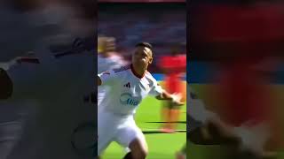 Alexi̇s Sanchez Topu Ters Köşeden Ağlara Gönderdi̇