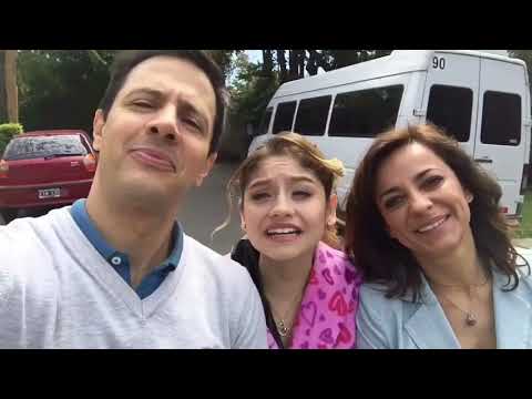 KAROL SEVILLA, CAROLINA VALSAGNA Y DAVID MURI LE DESEAN ĂXITO A LA PERIODISTA JUANITA SERRANO EN MEX