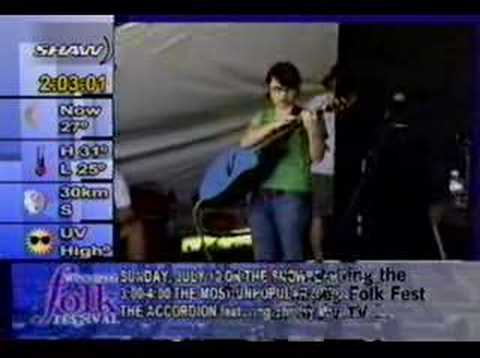 Kaki King live at Winnipeg Folk Festival 2005