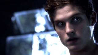 Isaacscottallison-Born To Die