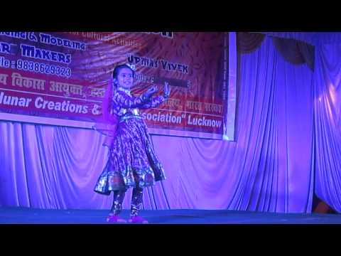 Srishti Arora Little Dance Master Performence Song of Hamari...