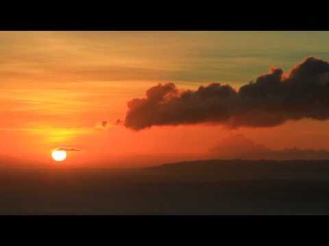 Chanting Om - Meditation on the 7 Chakras www.musicfordeepmeditation...