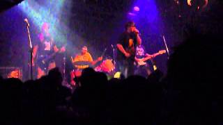 Watch 88 Fingers Louie Outright Lies video