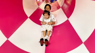Keysha & Sheena Bermain Prosotan Dan Mandi Bola - Fun Indoor Playground For Family And Kids
