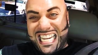 Creepy Man Thinks He 39 S The Sexiest Person On Earth Creepy Man Thinks He 39 S The Sexiest Person On Earth