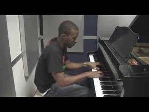 Chris Brown Kiss Kiss on 11 T Pain Kiss Kiss Feat Chris Brown Mp3 Videos